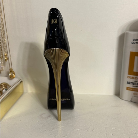 Good girl perfume blue heel. - Picture 4 of 5